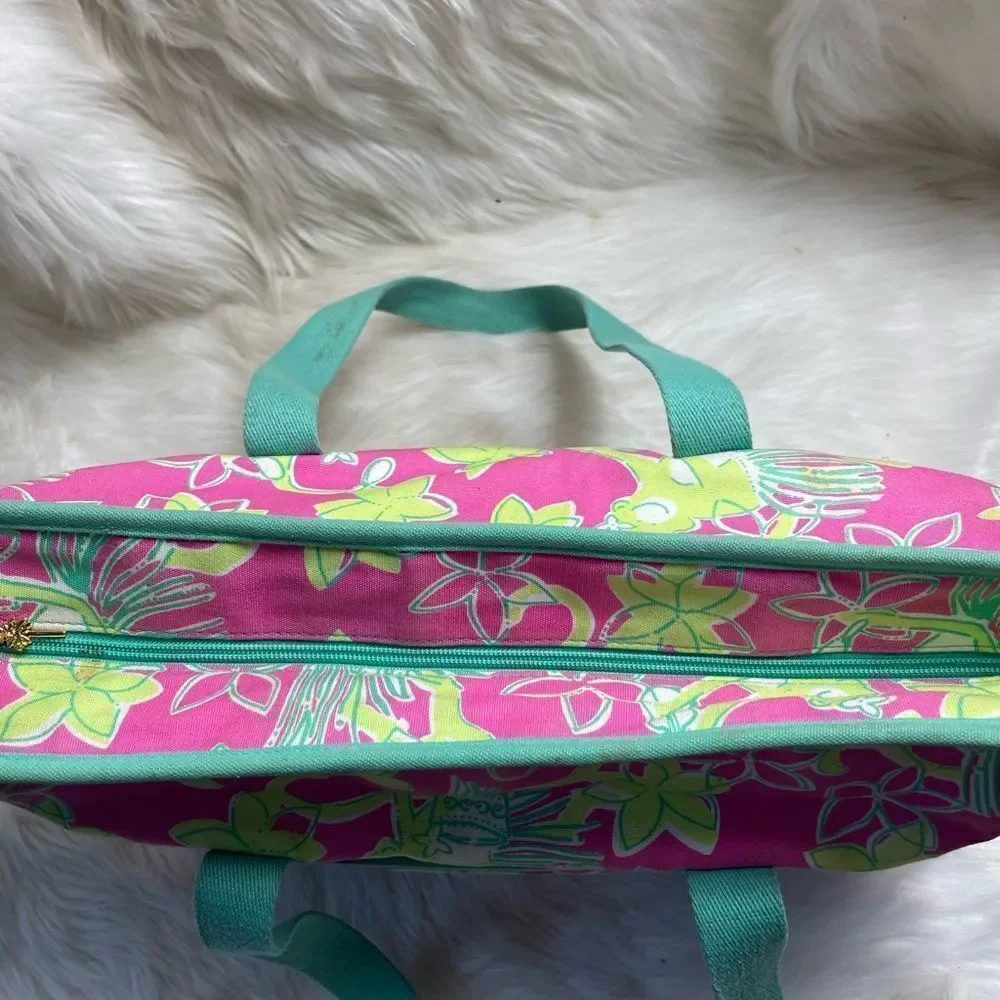 Lilly Pulitzer Rock A Hula prints 100%Cotton large diaper bag with wipes…